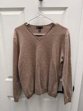 GAP V-Neck 100% Merino Wool Sweater in Taupe Brown Size XL / Elevated Basics